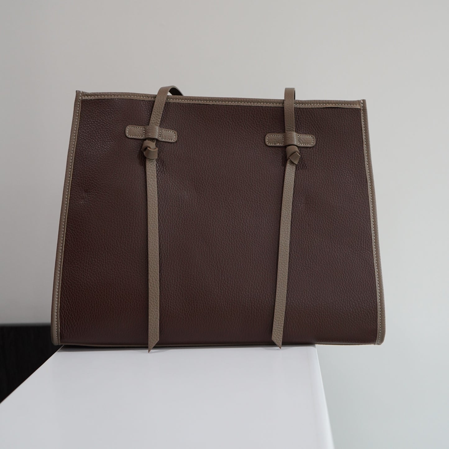 Lynda Bag L – Mocha & Taupe Leather | Limited Edition
